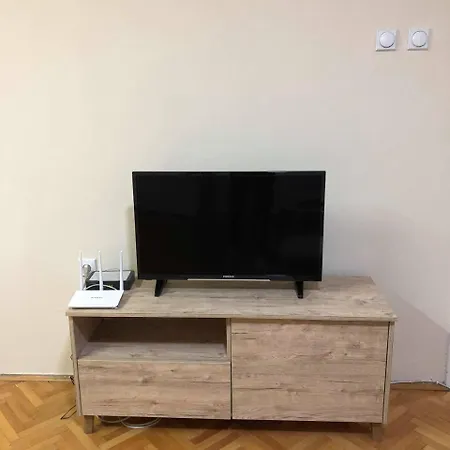 Jana Tom * Skopje